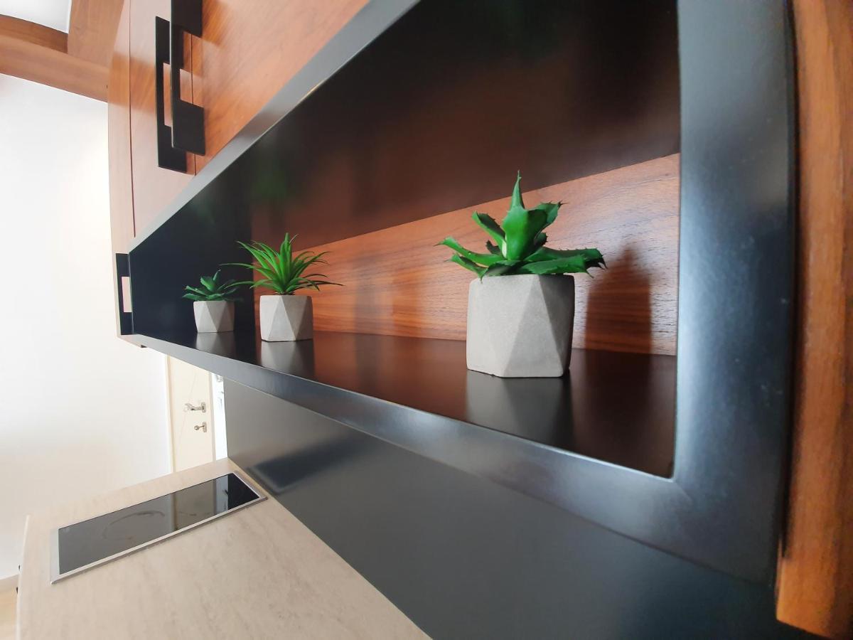 Apartment Mariner 601 Sutomore Buitenkant foto